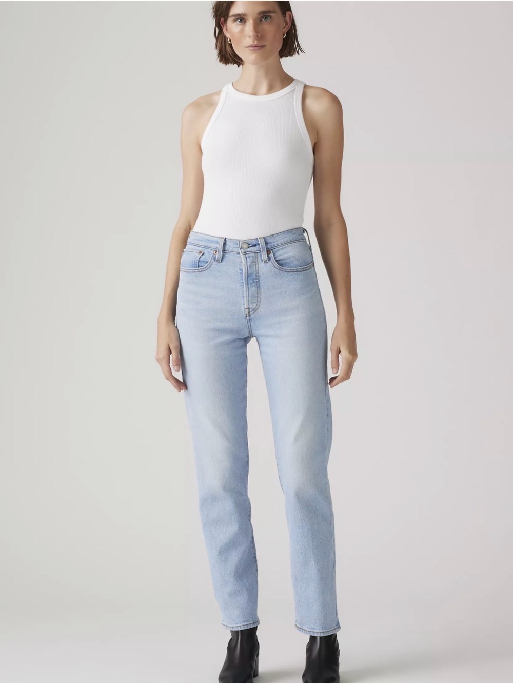 Levi’s light wash Light Wash High-Rise Straight Jeans - Women